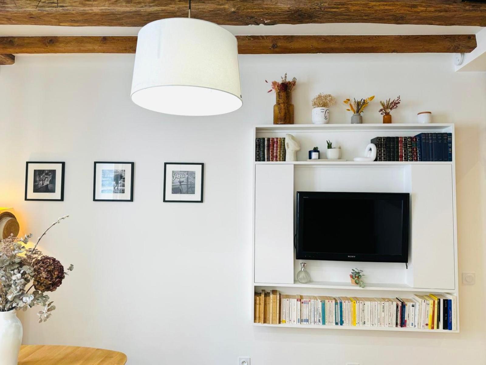 Charmant Appartement Au Coeur De Montmartre! Paris Exteriör bild
