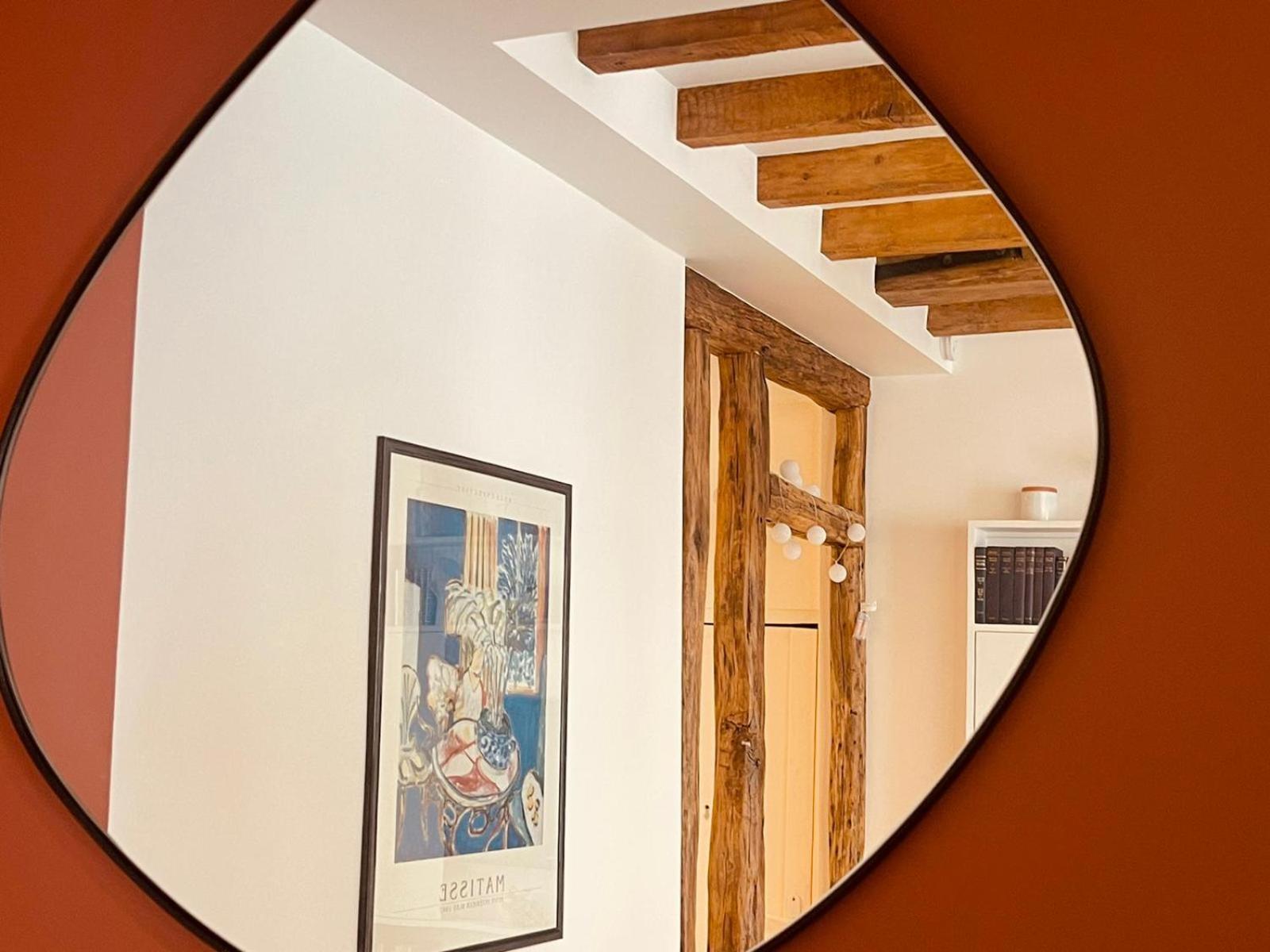 Charmant Appartement Au Coeur De Montmartre! Paris Exteriör bild